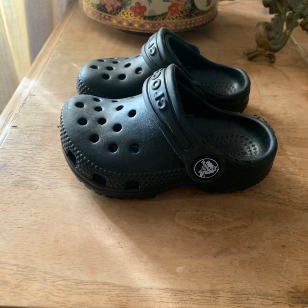 Crocs - Picture 2 of 6